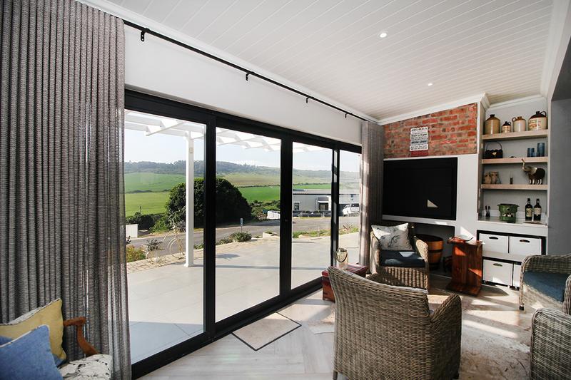 3 Bedroom Property for Sale in Reebok Western Cape